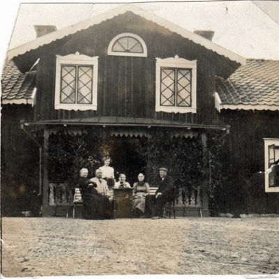 SLM P2016-00197 - Midsommarafton på Estlöt i Sättersta 1912