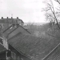 SLM M033722 - Utsikt från Klockberget mot Storgatan i Nyköping omkring år 1915