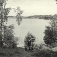 SLM X151-84 - Badande flickor vid Hosjön