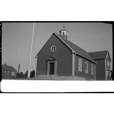 SLM X1240-80 - Frikyrkoförsamlingens kyrka vid Stallarholmen