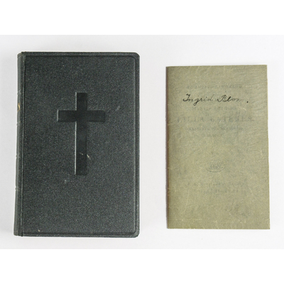 SLM 39374 1-5 - Ingrid Bloms bibel och katekes, från konfirmation i Enköpings-Näs kyrka 1932