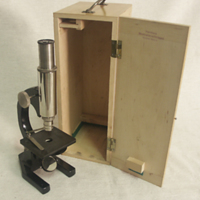 SLM 32242 2 - Förvaringslåda för mikroskop