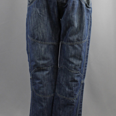 SLM 37327 4 - Jeans som har tillhört 16-årig kille från Eskilstuna.