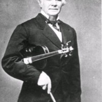 SLM M036550 - Porträtt på man med violin