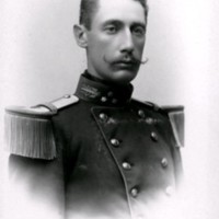 SLM M032541 - Porträtt av man i uniform