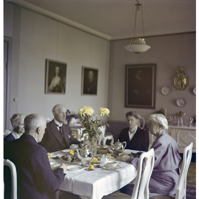 SLM LB2020-0016 - Middag hos Böklin år 1951