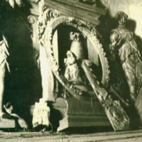 SLM M013431 - Rester av altaruppsats, statyett, Vagnhärads kyrka