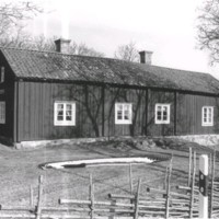 SLM S27-94-25 - Sockenstugan vid Stenkvista prästgård, 1994