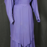SLM 9850 - Lila klänning med isättningar