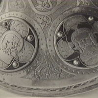 SLM M012077 - Detalj av fot på silverkalk, Ludgo kyrka