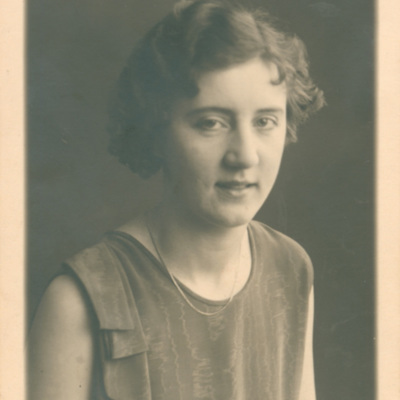 SLM P2015-658 - Karin Thilén (gift Wohlin) som ung kvinna på 1920-talet.