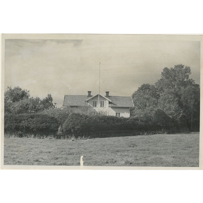 SLM M004695 - Hönebäcks gård med manbyggnad uppförd 1910.