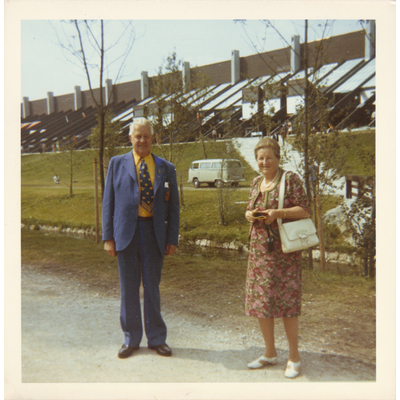 SLM P2017-0260 - Sven Thofelt med sin maka Birgit f. Friis under OS i München 1972.