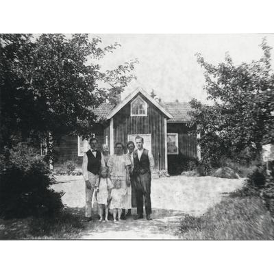 SLM SEM_Dg809 - Familjen Ivar Ehrlund på besök år 1921