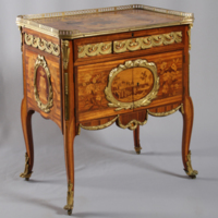 SLM 8602 - Toalettbord från Paris, gåva från Gustaf III till systern Sofia Albertina