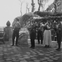 SLM P09-780 - ”Glada Anacapribor”, musicerande ortsbor, Anacapri år 1903
