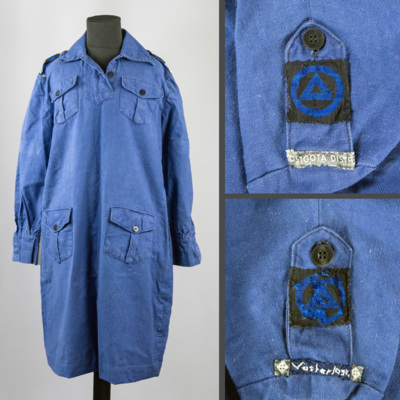 SLM 37308 - Klänning, scoutklänning med bälte, snibb och märken