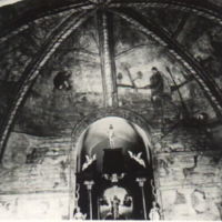 SLM M018331 - Utsmyckningen av korvalvet ovanför altaret