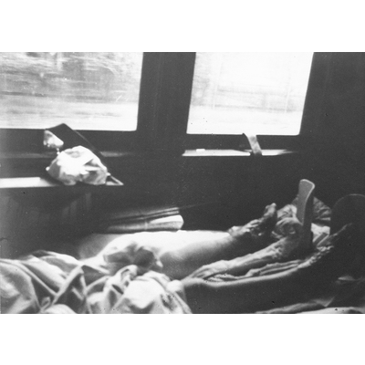 SLM P2017-0321 - Röda Korsets sjukhuståg 1942 vid Torneå i Finland, ombord på tåget