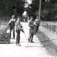 SLM M028722 - Trädgårdsarbetare på Taxinge-Näsby