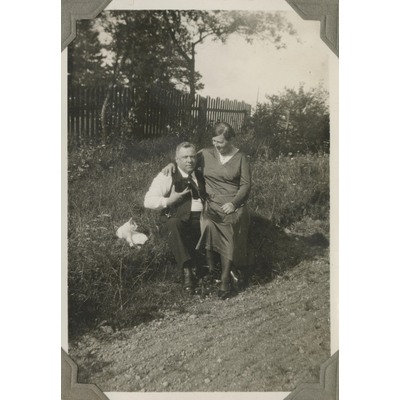 SLM P10-528 - Tant Olga och Svante Lövgren, Segersta 1930