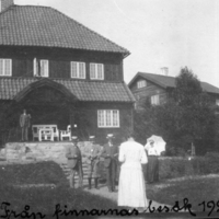 SLM P07-1149 - Djurholm, Ösby, finska släkten Andersson på besök, 1920