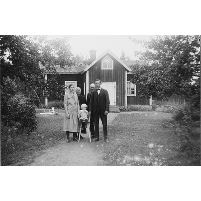 SLM SEM_Dg1512 - Familjen Wiklund-Ärlund år 1928