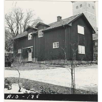SLM A10-185 - Hus nummer 3, södra och västra fasaderna