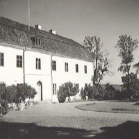 SLM A8-242 - Sjösa herrgård, foto 1945
