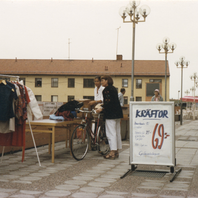 SLM P2016-0907 - Amnestygrupp 130 har loppmarknad i Flen år 1996