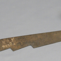 SLM 25051 - Halmkniv med sågat blad och två handtag, från Eklunda