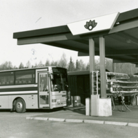 SLM SB13-842 - T-Buss skyltar byts ut mot Näckrosbuss