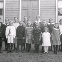 SLM M027546 - Söndagsskola i Husby missionshus med läraren Anna Pettersson (till höger), och vaktmästaren Augusta Andersson, 1920-tal