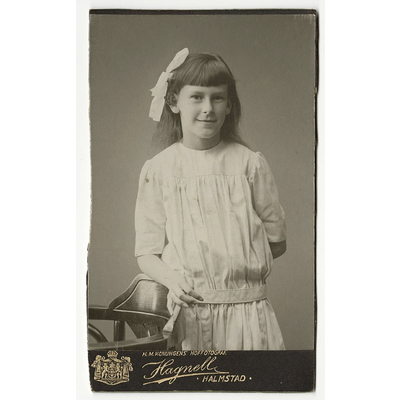 SLM P2021-0003 - Visitkort, konstnären Bodil Güntzel (1903-1998) som barn, omkring 1912