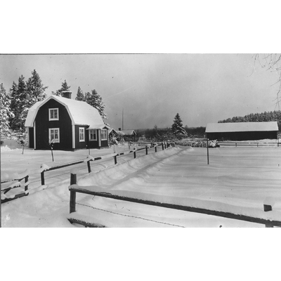 SLM SEM_Eg1830 - Vinter vid Karlbyå år 1940