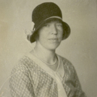 SLM P11-033 - Anna Johansson 27 år inför Stockholmsutställningen 1930