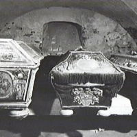 SLM A19-42 - Rosenhanska gravkoret i Flens kyrka år 1966