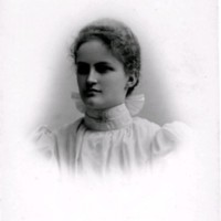 SLM M033955 - Porträtt av en kvinna. Tyra Waselius
