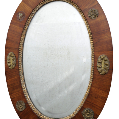 SLM 5425, 5426 - Två ovala speglar med mahognyram och applikationer av pressad mässing, 1800-tal