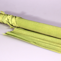 SLM 25947 43 - Rulle av grönt crepepapper, troligen använt vid tillverkning av påskpynt
