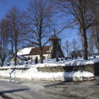 SLM D10-1317 - Råby-Rönö kyrka, kyrkoanläggningen från sydost.