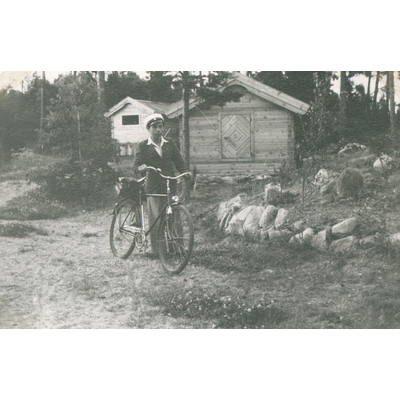 SLM P2018-0591 - Kurt i Oxelösund skärgård år 1942