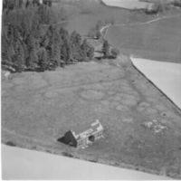 SLM X342-79 - Gravfält vid Släbro år 1950