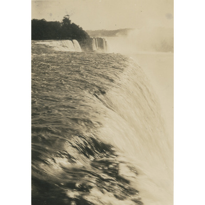 SLM P2022-1212 - Niagarafallens kant