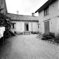SLM OH0367 - En innergård i Nyköping