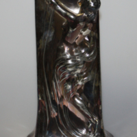 SLM 9232 - Vas med kvinnomotiv av nysilver, jugend, design Alv Wallander