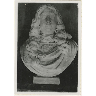 SLM M026773 - Karl XI som skulptur.