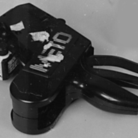SLM 30398 - Prismärkningsapparat av svart plast, använd i Vallhalla lanthandel till 1998