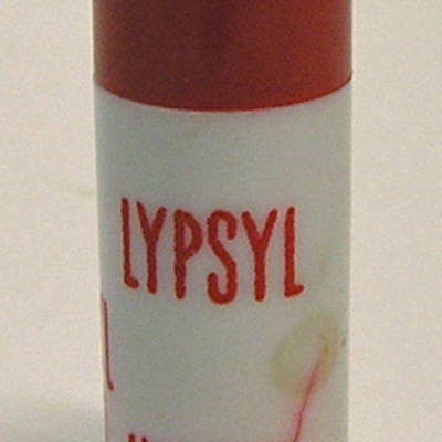 SLM 29765 - Cerat av märket Lypsyl