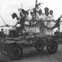 SLM X10-270 - Karneval i Folkets park i Oxelösund, 1900-talets början